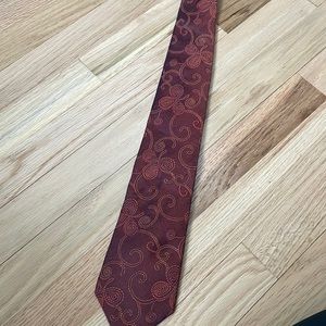 Express red and shimmery tie